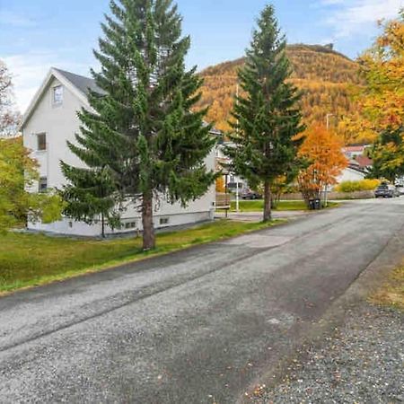 Апартаменты Fin Leilighet I Tromsdalen. Тромсё Экстерьер фото